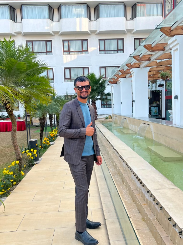 Resort Visit & Leisure